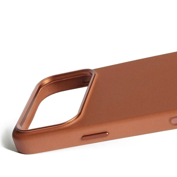 Mujjo Full Leather Case for iPhone 17 Pro / Pro Max Tan