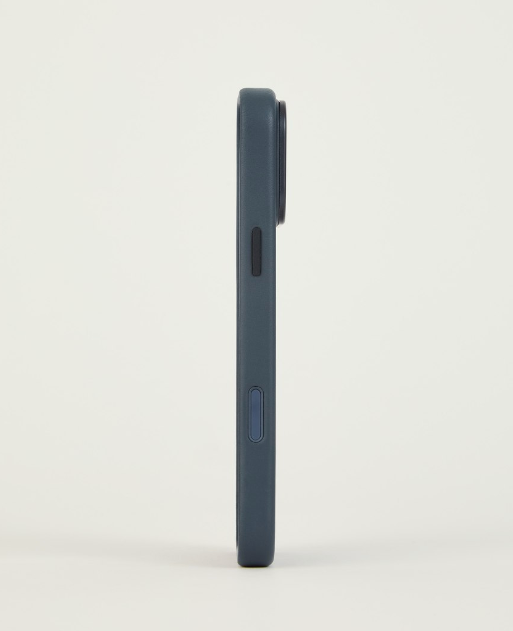 Troubadour Leather Case for iPhone 18 Pro / Pro Max