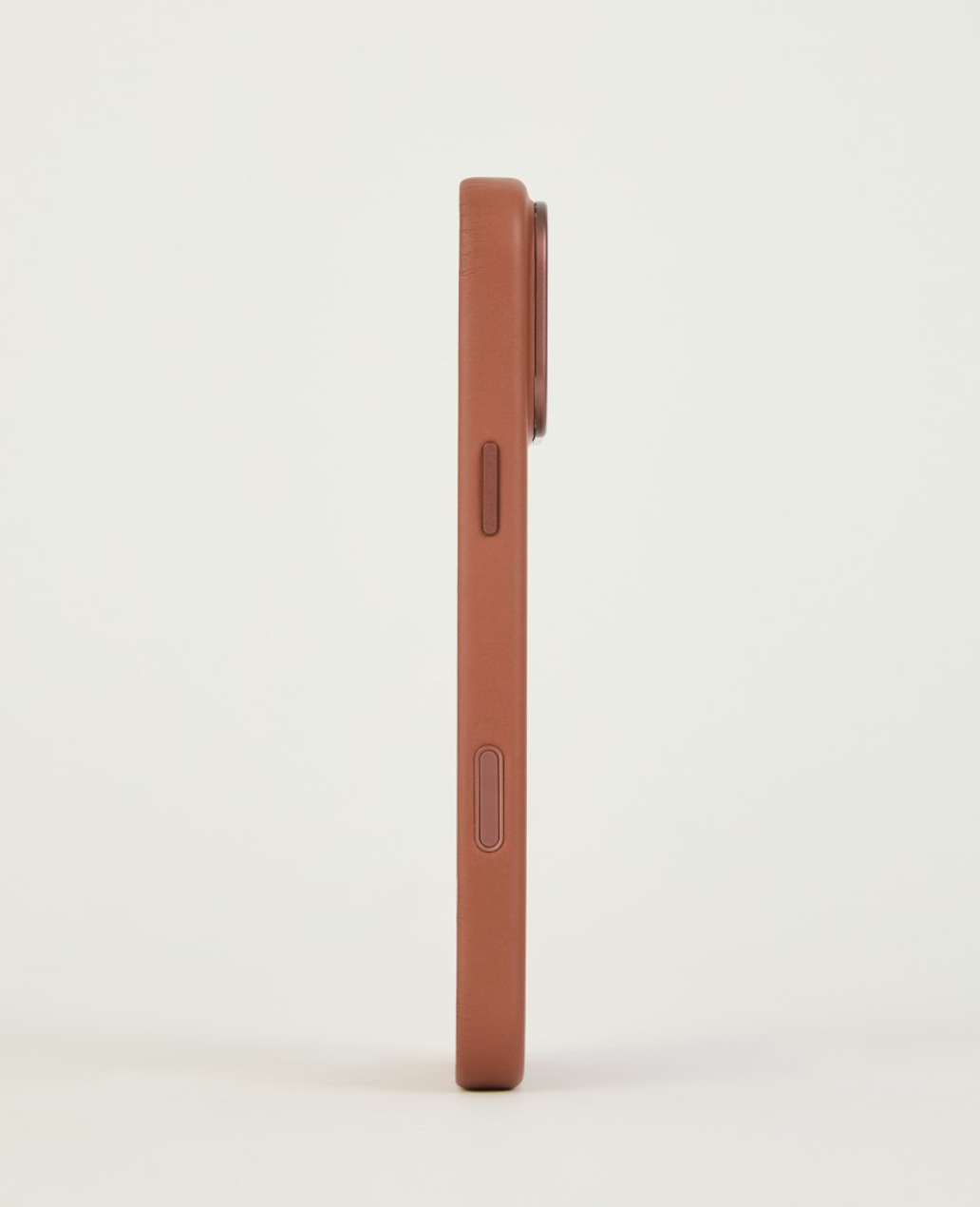 Troubadour Leather Case for iPhone 18 Pro / Pro Max
