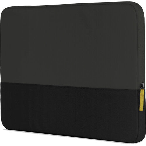 STM Origin Sleeves MacBook Pro 16"