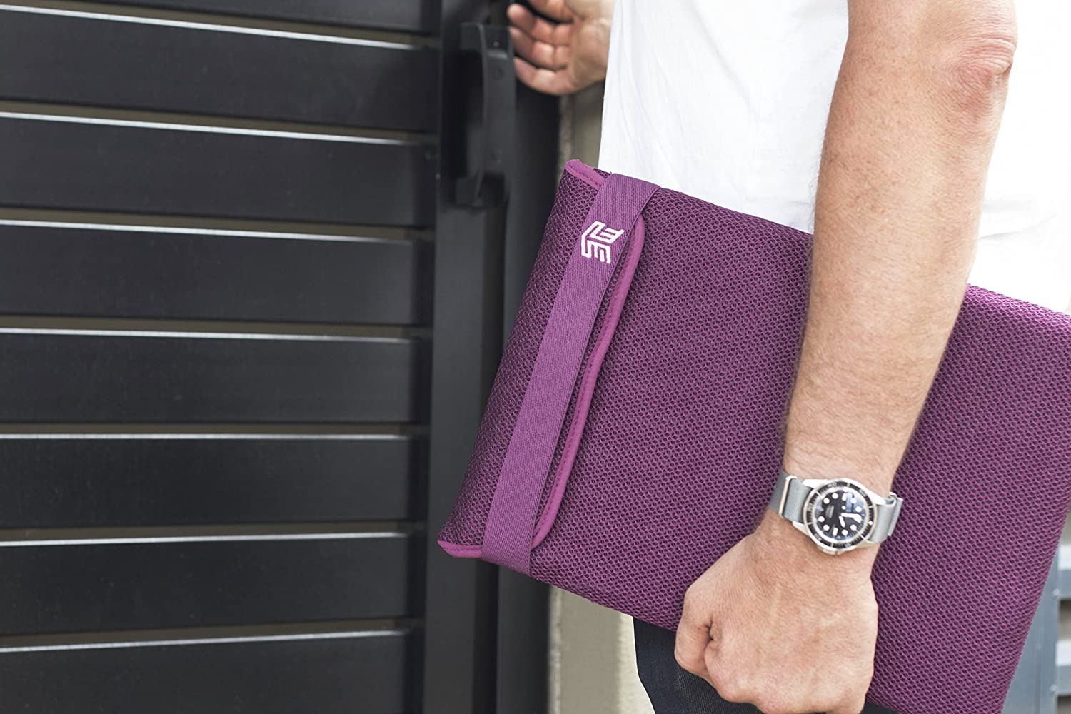 STM Sleeve Knit Glove Macbook Pro 15-inch