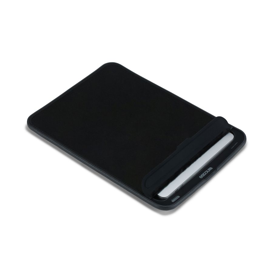 Incase Icon Sleeve With Tensaerlite for MacBook Pro 15″- Thunderbolt (USB-C) Black